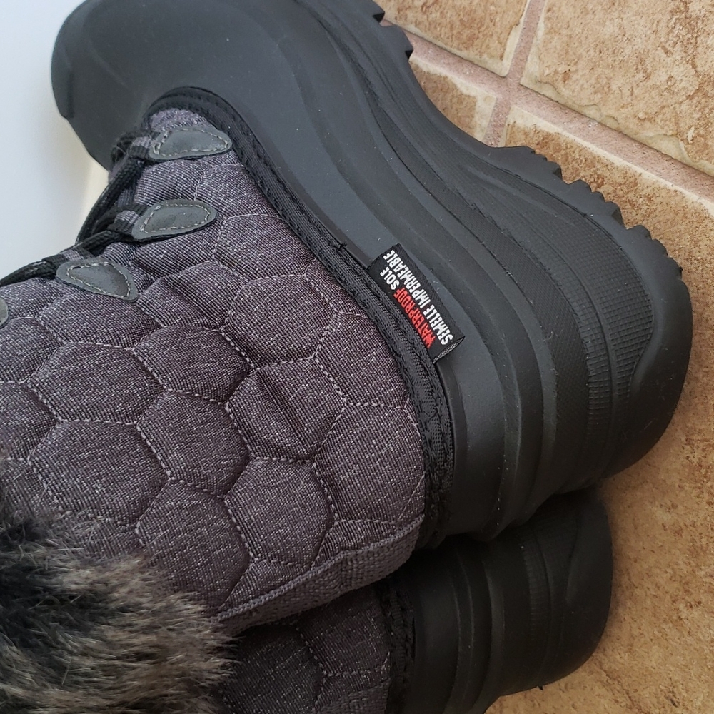 Ice Fields Puff Boots - Picture 7 of 8